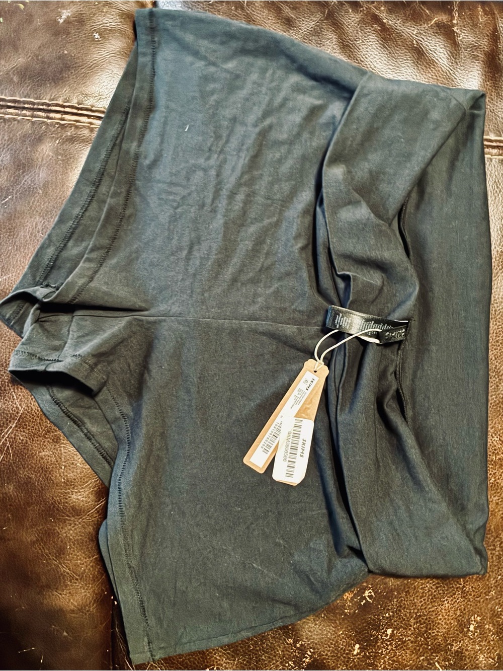 BNWT SOLD OUT SKIMS Fold-over Shorts -XL